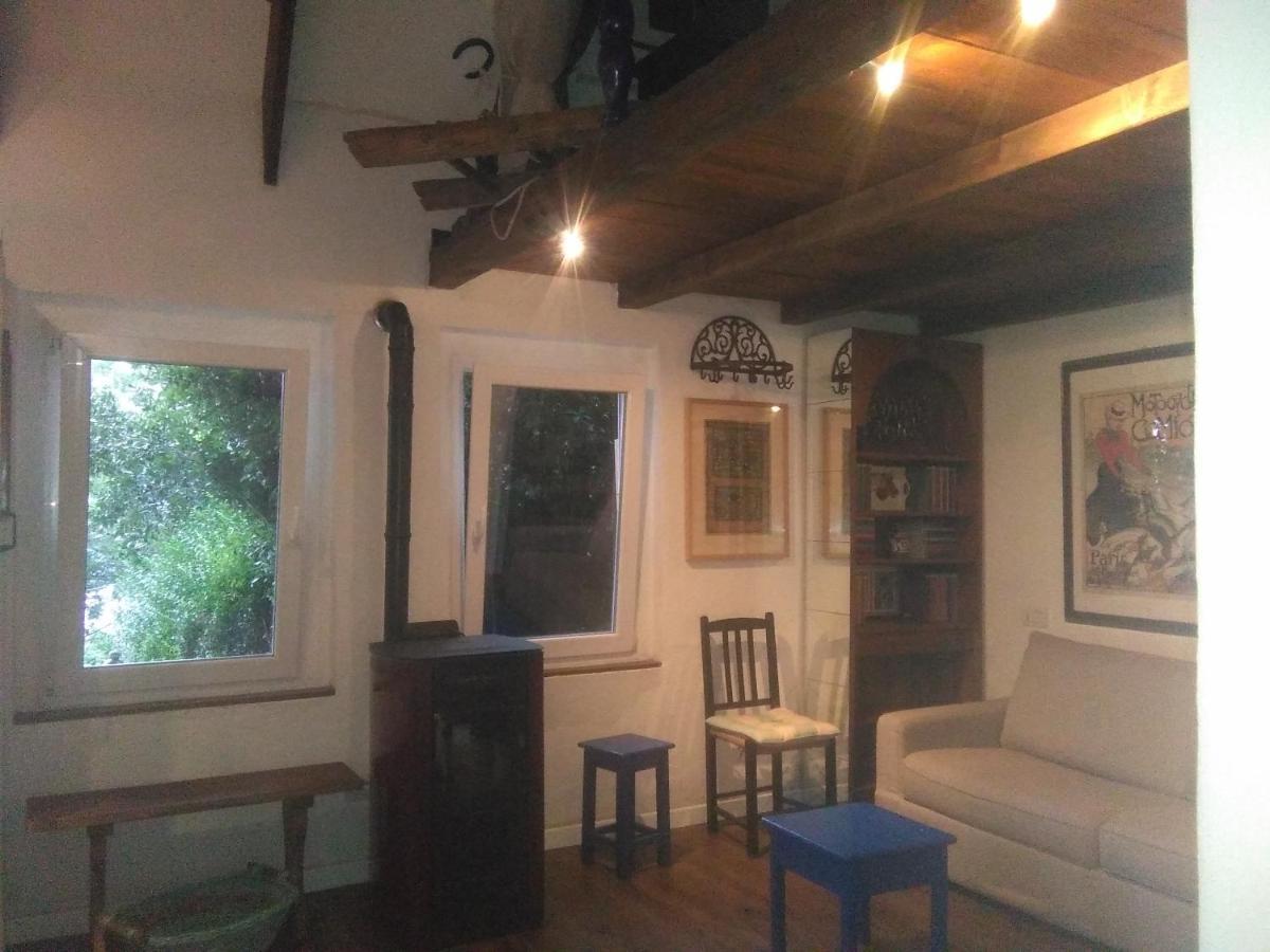 Cottage Sotto Il Faggio Centenario Ameno Exterior photo